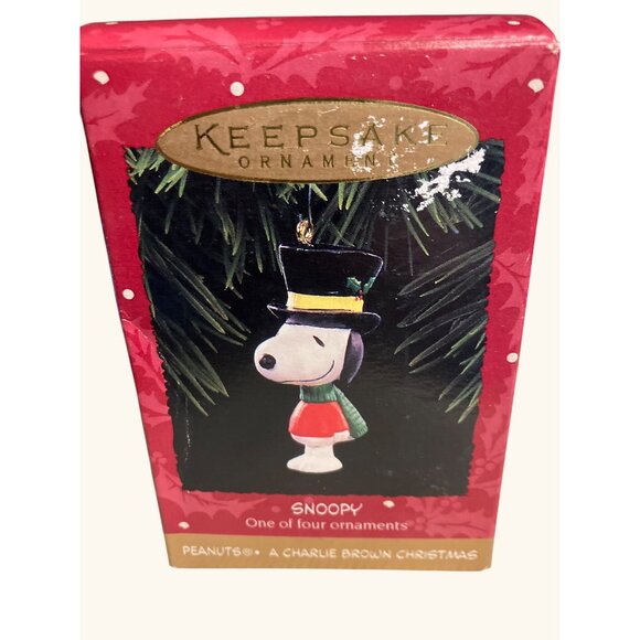 Hallmark Keepsake Ornament Snoopy A Charlie Brown Christmas Figurine - Picture 6 of 10